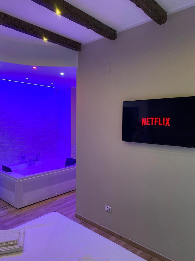 B&B New Paris & Suite Таранто Екстер'єр фото